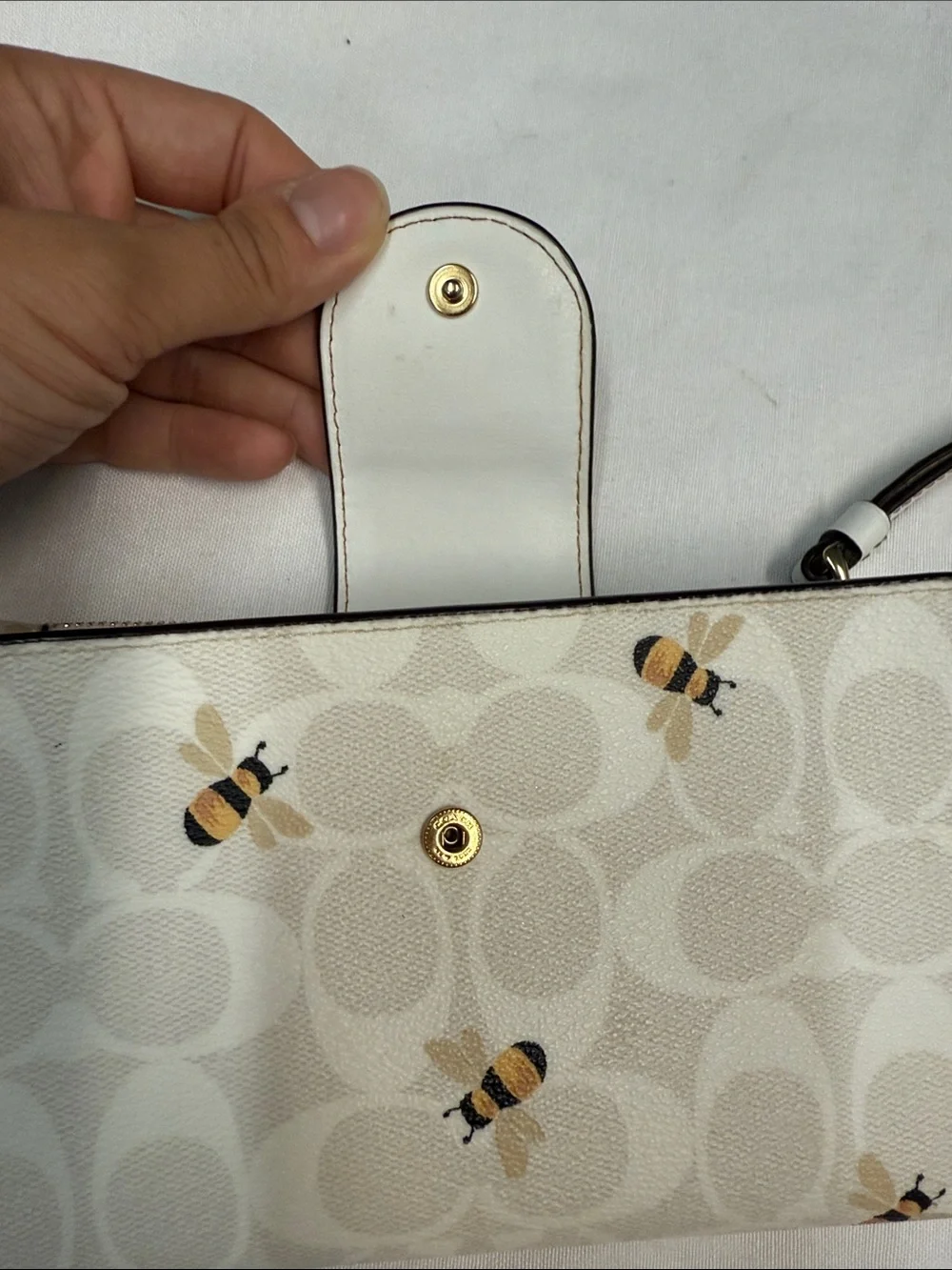 Coach White Bee Print Wristlet Wallet - Picture 2 of 7